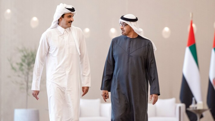 الديوان الأميري القطري: أمير قطر بحث في اتصال مع رئيس الإمارات جهود دعم الأمن والاستقرار في المنطقة