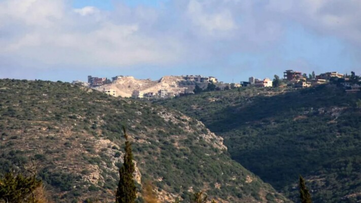 الجيش الإسرائيلي يستهدف حرش علي الطاهر بالقنابل الحارقة
