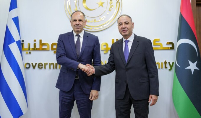 وزيرا خارجية اليونان وليبيا بحثا بالهجرة غير الشرعية والعلاقات الاقتصادية والتجارية