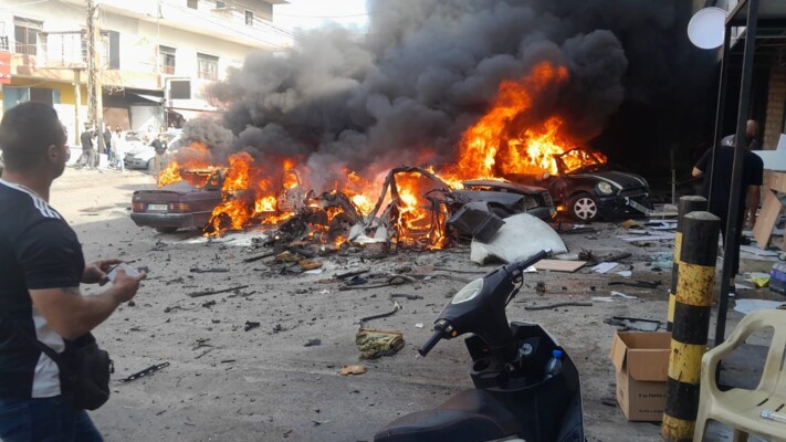 النشرة: الغارة الاسرائيلية في بلدة الشرقية ادت لإندلاع النيران في عدد من السيارات وسقوط اصابات