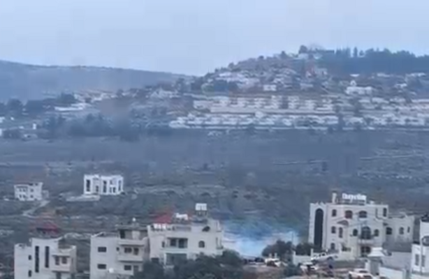 "الجزيرة": مستوطنون يهاجمون مركبة فلسطينية في منطقة وادي عمار ببلدة ترمسعيا شمال رام الله