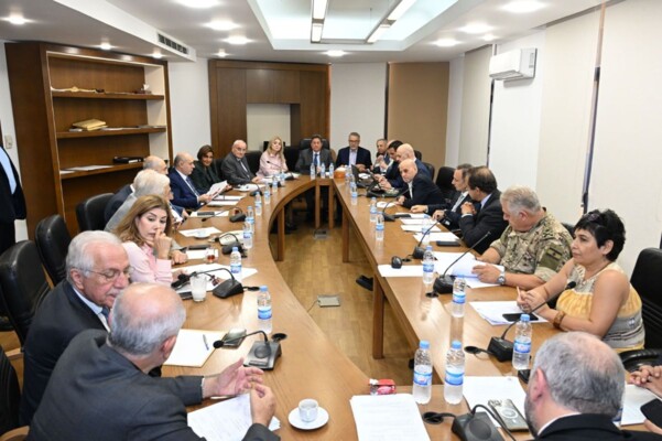 لجنة المال أقرت اتفاقيات تعاون عسكري لبناني تركي وقرض من البنك الدولي لمشاريع الطاقة المتجددة وقانون ينصف موظفي الجامعة اللبنانية