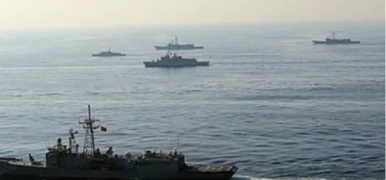 القيادة المركزية الأميركية: سننفذ حصارا على موانئ ⁧‫إيران‬⁩ بدءا من ١٣ نيسان الساعة ١٠ صباحا بتوقيت الساحل الشرقي