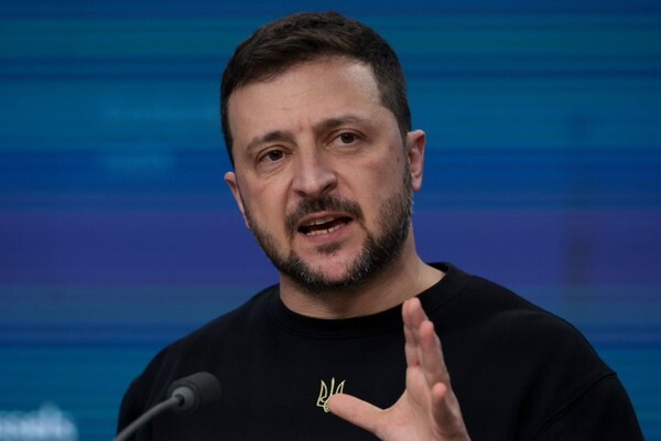 زيلينسكي: المسيّرات الروسية في أجواء بولندا سابقة خطرة لأوروبا