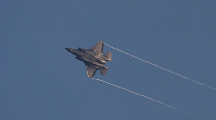 الجيش الإسرائيلي: بدأنا بمهاجمة مواقع إطلاق تابعة لـ"حزب الله" في لبنان