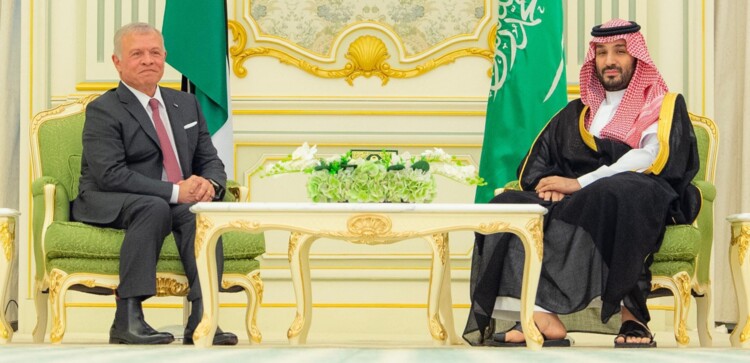 ولي عهد السعودية وملك الأردن بحثا بتعزيز العمل المشترك وتكثيف الجهود لتحقيق الأمن والاستقرار