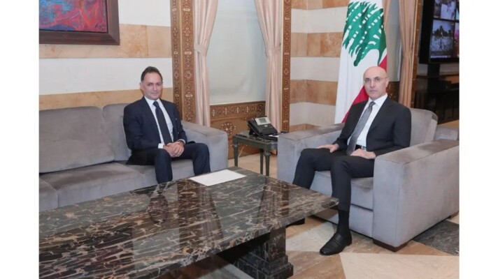 وزير الداخلية استقبل بارود ونقولا واطلع من محافظ بيروت على الملفات البلدية والإدارية المطروحة
