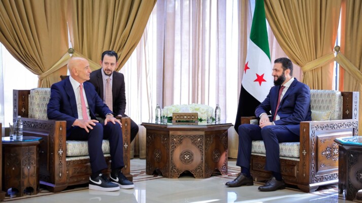 الرئاسة السورية: الشرع التقى براك وبحثا المستجدات الأخيرة في المنطقة