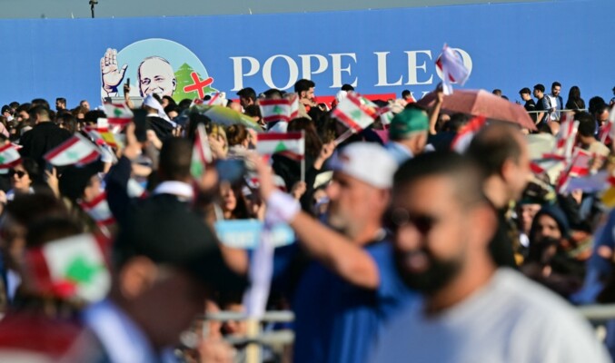 الواجهة البحرية في بيروت امتلأت حيث سيترأس البابا لاوون القداس الإلهي