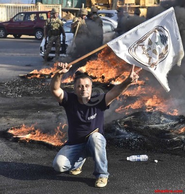 حراك العسكريين المتقاعدين الى أين بعد جرعة دعم &quot;الجنرال&quot;؟   