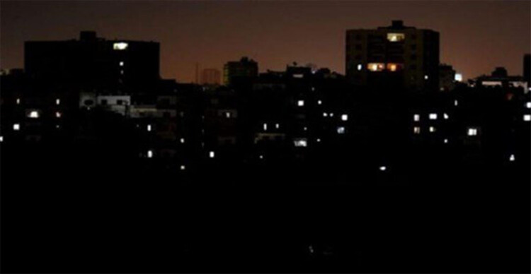 "النشرة": منطقة البقاع الغربي تشهد حركة نزوح كثيفة من القرى المهددة باتجاه شمال بلدة القرعون