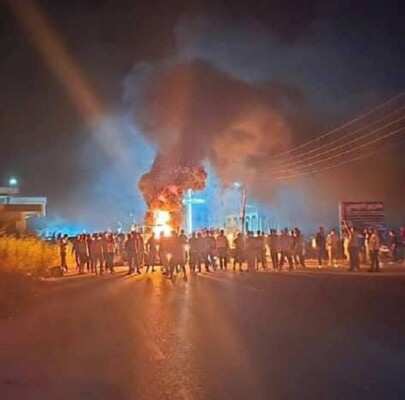 "المرصد السوري": قطع طرقات احتجاجًا على مقتل مسيحيَين برصاص مسلحين بريف حمص
