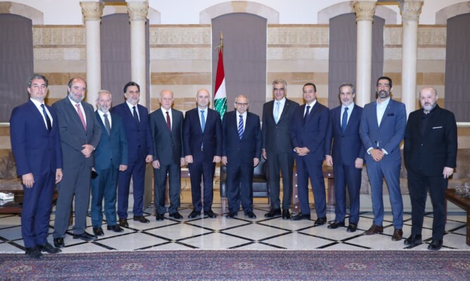 عدد من نواب يطالبون الحكومة بإحالة مشروع قانون لتصحيح تصويت المغتربين إلى مجلس النواب
