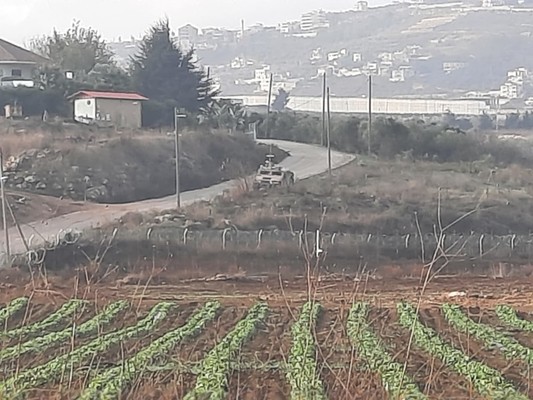 دورية للجيش الإسرائيلي هددت مزارعين لبنانيين في سهل مرجعيون بإطلاق النار بحال لم يغادروا المكان