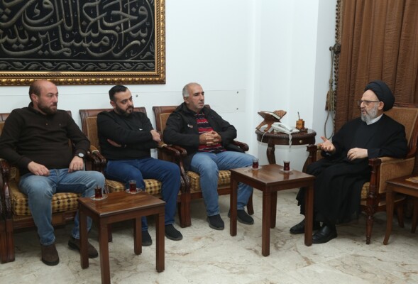 فضل الله خلال استقباله وفد بلدية الجبين: ضرورة إيلاء هذه المناطق الاهتمام اللازم وتقديم كل مقوّمات الصمود لأهلها