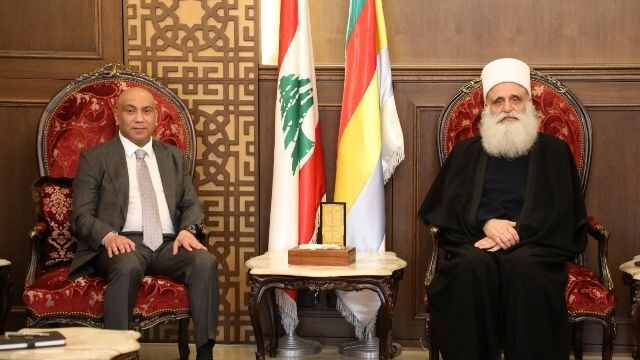 السفير الكويتي جدد بعد لقائه شيخ العقل تضامنه مع الشعب اللبناني والتزام دولة الكويت الأخوي الراسخ بدعم لبنان