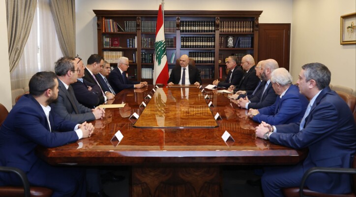 الرئيس عون استقبل وفدًا من دبل واعدًا بمتابعة مطالبه: نؤكد أهمية صمود الجنوبيين بأرضهم وممتلكاتهم