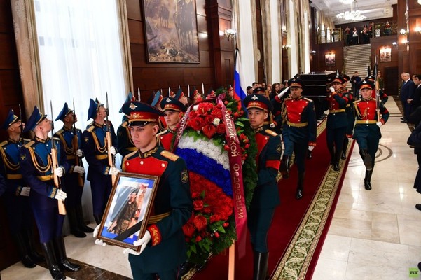 وزارة الدفاع الروسية تسلّم نتانياهو رفات الجندي الإسرائيلي المفقود في لبنان 