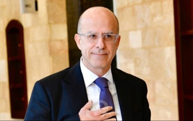 مكي: قبل دخولي جلسة الحكومة أبلغت مستشار بري بذلك وحصلت على تعهّد رئاسي بعدم إثارة ملف طرد السفير الإيراني