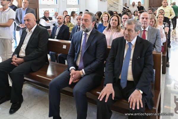 البطريرك يوحنا العاشر يقيم قداسا في كنيسة سيدة الفرح-زحلة