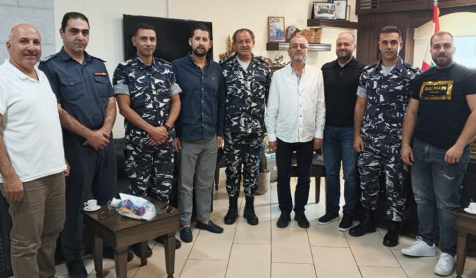 قائد منطقة الجنوب الإقليمية بحث مع رؤساء بلديات صيدا والجوار في تعزيز التعاون الأمني والخدماتي