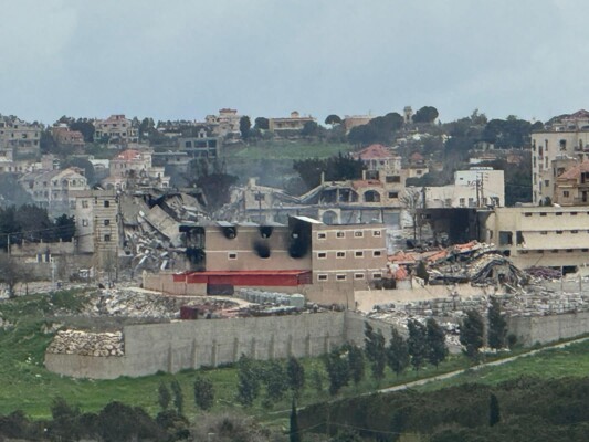 غارات تستهدف سجد في اقليم التفاح وصف الهوا في بنت جبيل وصريفا والمنصوري