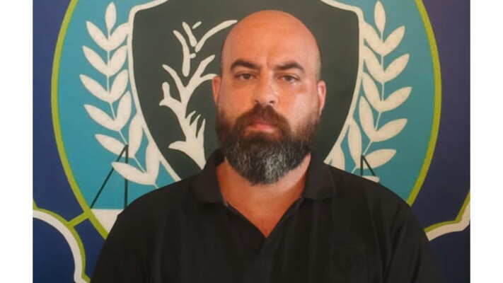 قوى الامن تلقي القبض على شخص أوهم ضحاياه عبر وسائل التواصل بقدرته على تسليمهم مطابخ و"أعمال نجارة"