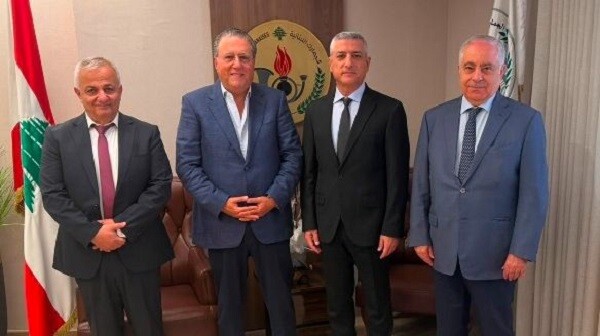 هبة من غرفة بيروت وجبل لبنان الى مركز الجمارك في معبر المصنع