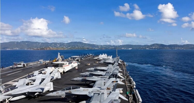 بلومبرغ عن تقرير للبنتاغون: حاملة الطائرات فورد تعاني من مشاكل أعمق بكثير من تأثيرات حريق في غرفة غسيل الملابس