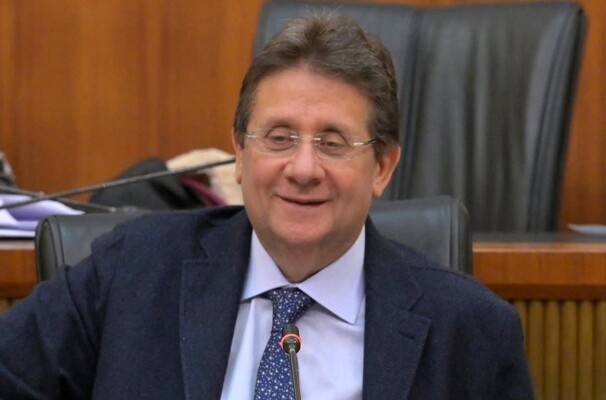 كنعان دعا لجنة المال إلى 7 جلسات بدءًا من اليوم لبحث وإقرار موازنات عدد من الوزارات