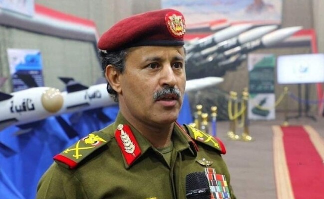 وزير الدفاع بحكومة صنعاء: السعودية أمامها خياران إما رفع يدها عن اليمن أو التوجه نحو التصعيد الشامل