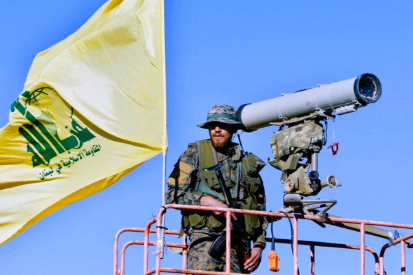 "حزب الله": استهداف دبابة "ميركافا" وتجمعَين لجنود وآليات جيش العدو في عيناتا وأجهزة اتصال ومراقبة في الطيبة