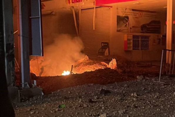 غارات إسرائيلية استهدفت الضاحية الجنوبية وقارب صيد في ميناء صور وبلدتَي سحمر ومشغرة في البقاع