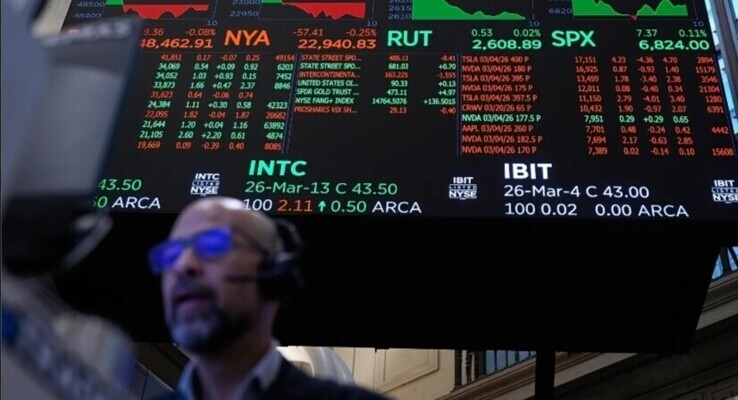 رويترز: مؤشرات الأسهم الأميركية ستاندرد آند بورز وناسداك وداو جونز تسجل ارتفاعات غير مسبوقة خلال الشهر الحالي