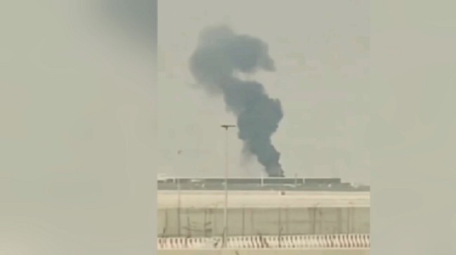 مصدران لـ"أ.ف.ب": 3 طائرات تضررت في مطار الملك خالد في الرياض بعد هجمات "أنصار الله"