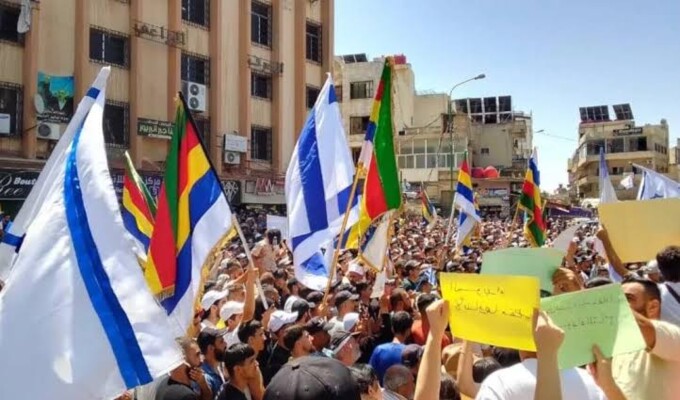 صحيفة الخليج: ما تقوم به إسرائيل في السويداء وجبل الشيخ وأرياف درعا وحوض اليرموك ليس عبثاً