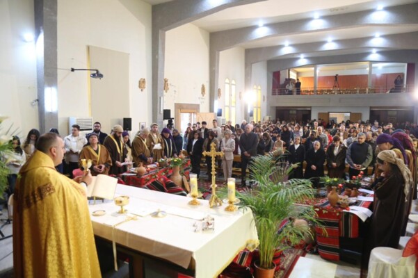 الأب بوعبود يترأس قداس خميس الأسرار في دير مار ضوميط ويدعو إلى المحبة والتماسك الوطني