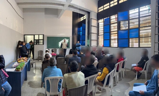 الأب نجيب بعقليني لنزلاء سجن رومية: الإنسان يبقى إنسانا مهما كانت ظروفه