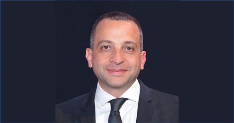 غسان خوري ردا على ايوب: هناك من يدافع عن الوطن وهناك من يستغلّ الظرف