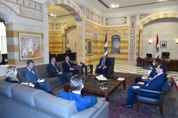 سلام عرض مع مسؤول في خارجية بريطانيا الأوضاع في لبنان واستقبل شقير وكبارة والأحدب والحوت