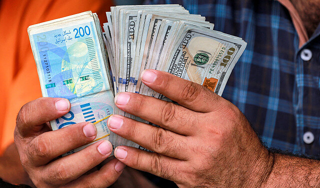 الشيكل الاسرائيلي عند أعلى مستوى له منذ 30 عامًا مقابل الدولار