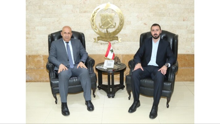 خريش عرض مع رستم احتياجات الدفاع المدني وسبل الدعم
