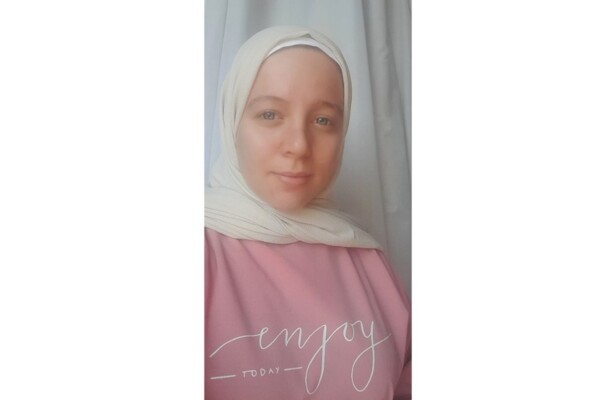 قوى الأمن عممت صورة سورية مفقودة غادرت منزلها في النبعة الجمعة ولم تَعد