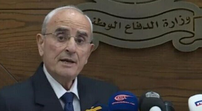 وزير الدفاع استقبل قائد الجيش مهنئًا بعيد الاستقلال وأشاد بجهود المؤسسة العسكرية