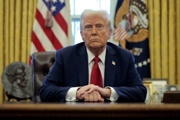 ترامب: لقد صرحت إيران للتو أنها ستوجه ضربة قوية للغاية اليوم من الأفضل ألا تفعل ذلك