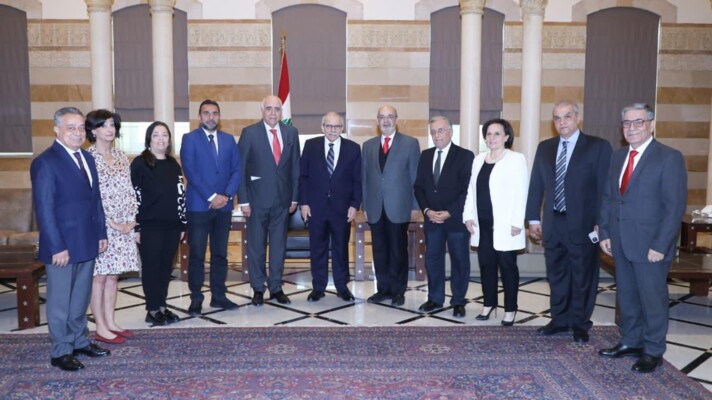 سلام استقبل مجلس نقابة المحررين: الأولويات مترابطة بين الانسحاب الإسرائيلي وحصر السلاح والودائع والعمل على إعادة الثقة