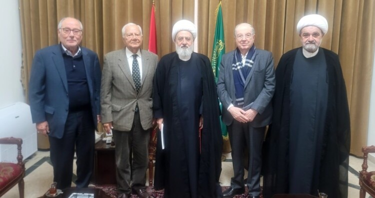 الخطيب استقبل لجنة الحوار الإسلامي المسيحي تحضيرًا لقمة روحية: لن ننجر للفتنة الداخلية