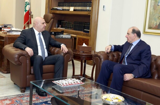 الرئيس عون استقبل حاكم مصرف لبنان: الثقة العربية تعكس الدور المحوري للبنان