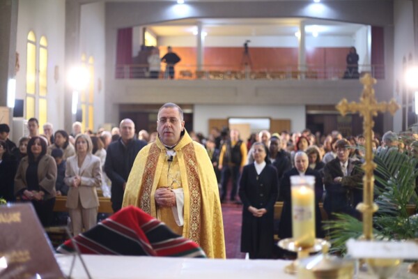 الأب بوعبود يترأس قداس خميس الأسرار في دير مار ضوميط ويدعو إلى المحبة والتماسك الوطني