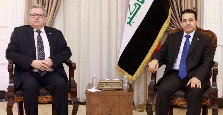مستشار الأمن القومي العراقي: نعمل على إيقاف الحرب ونرفض استهداف مقار القوات الأمنية